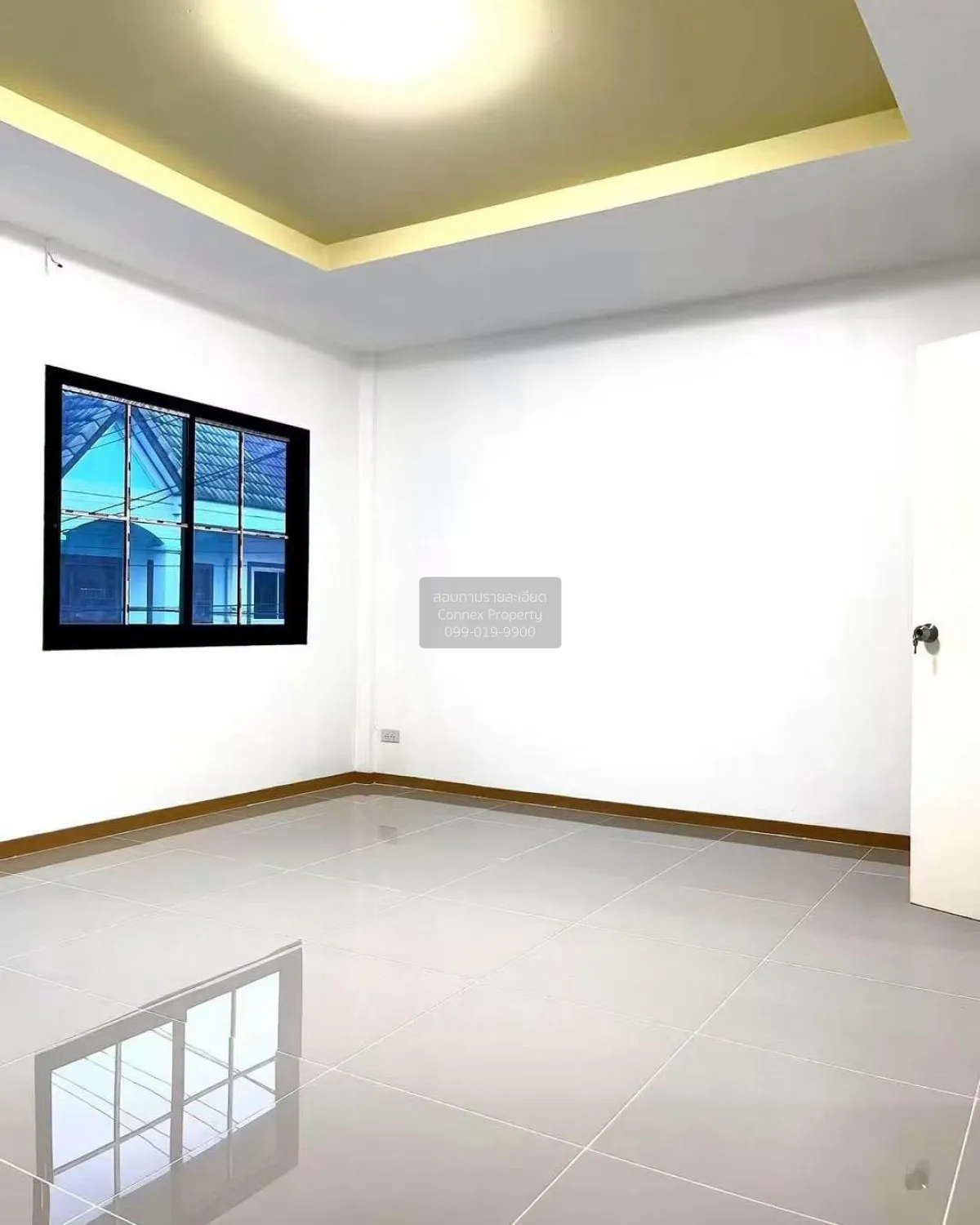 For Sale Townhouse/Townhome  , Buathongthani , wide frontage , ne