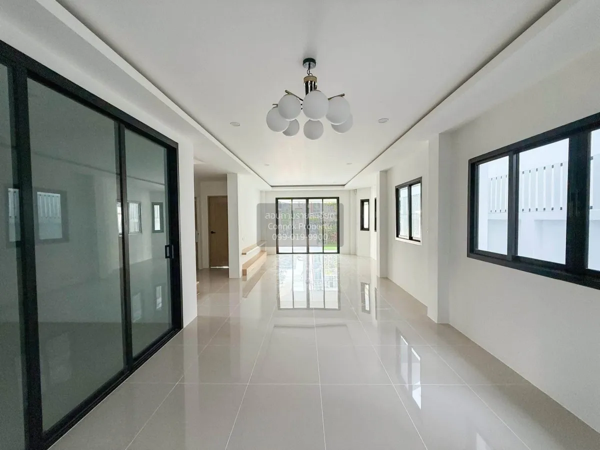 For Sale 3-Bedroom 2-Storey House near Si Kor Market, Kathu , Kat
