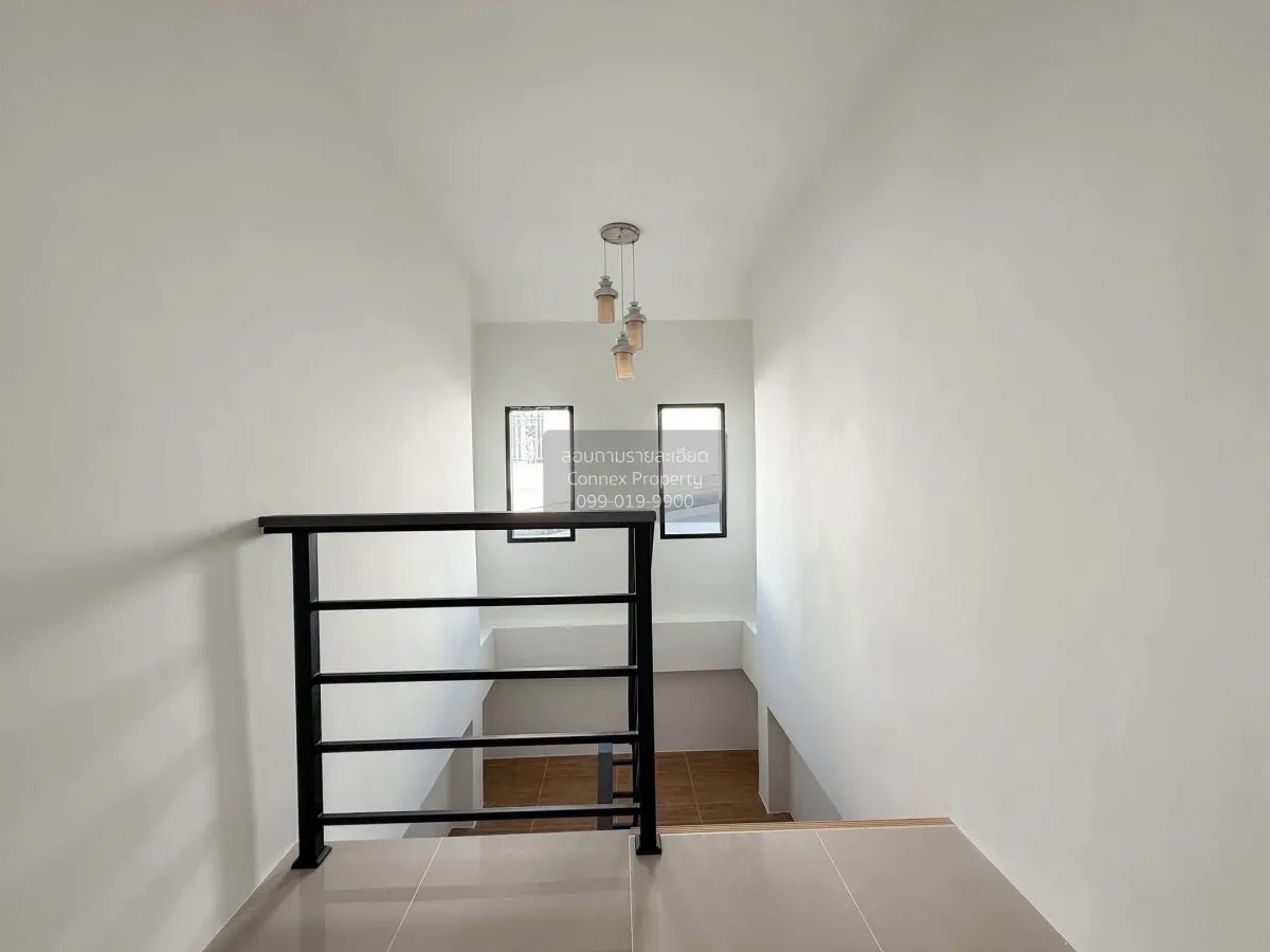 For Sale 3-Bedroom 2-Storey House near Si Kor Market, Kathu , Kat
