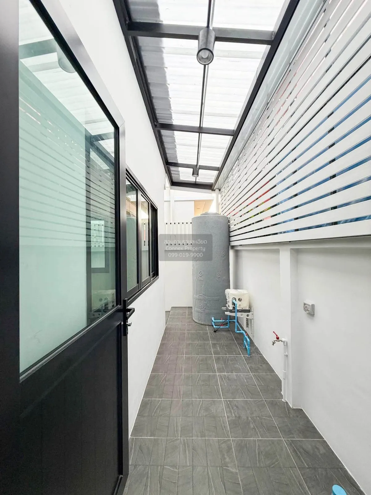 For Sale 3-Bedroom 2-Storey House near Si Kor Market, Kathu , Kat