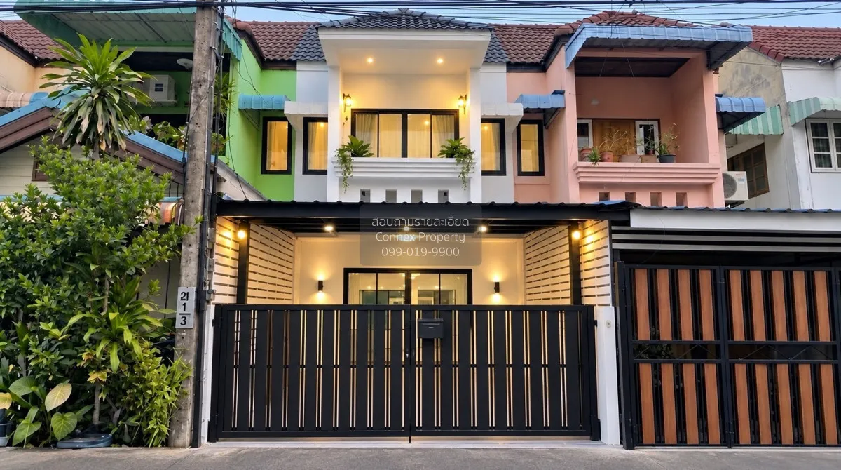 For Sale Townhouse/Townhome  , Baan Saralporn , newly renovated , 2