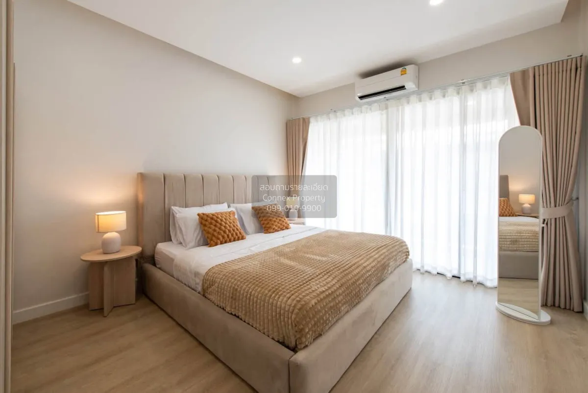 For Rent 5-Bedroom Townhouse in Ekkamai 22 – Pridi Phanomyong 41 