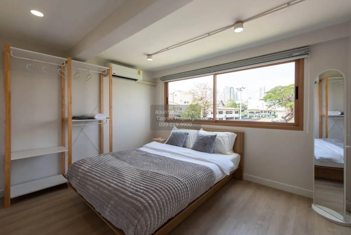 For Rent 5-Bedroom Townhouse in Ekkamai 22 – Pridi Phanomyong 41 