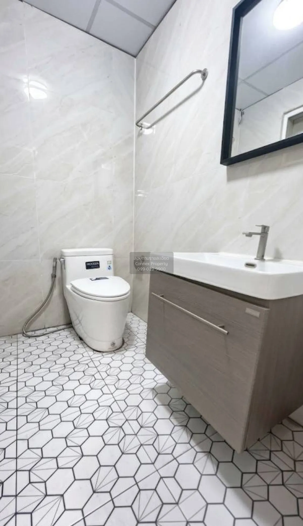 For Sale Townhouse/Townhome  , Pruksa 30 Baan Kluay-Sai Noi , new