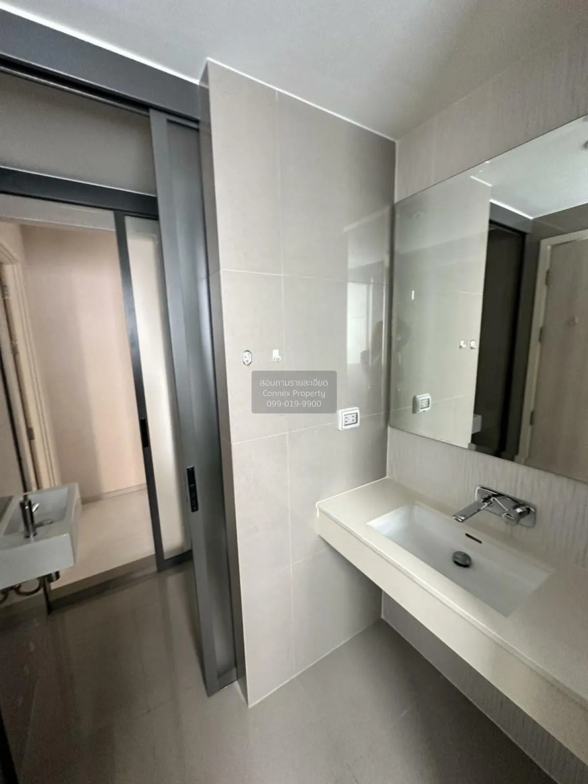 FOR RENT condo , RHYTHM Sukhumvit 42 , BTS-Ekkamai , Phra Khanong