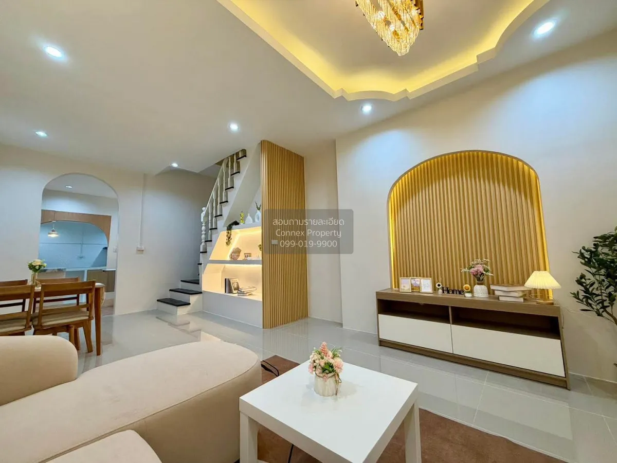ขายทาวน์เฮ้าส์/ทาวน์โฮม  บ้านศรีเพชร เพชรเกษม 106 รีโนเวทใหม่ หนอ