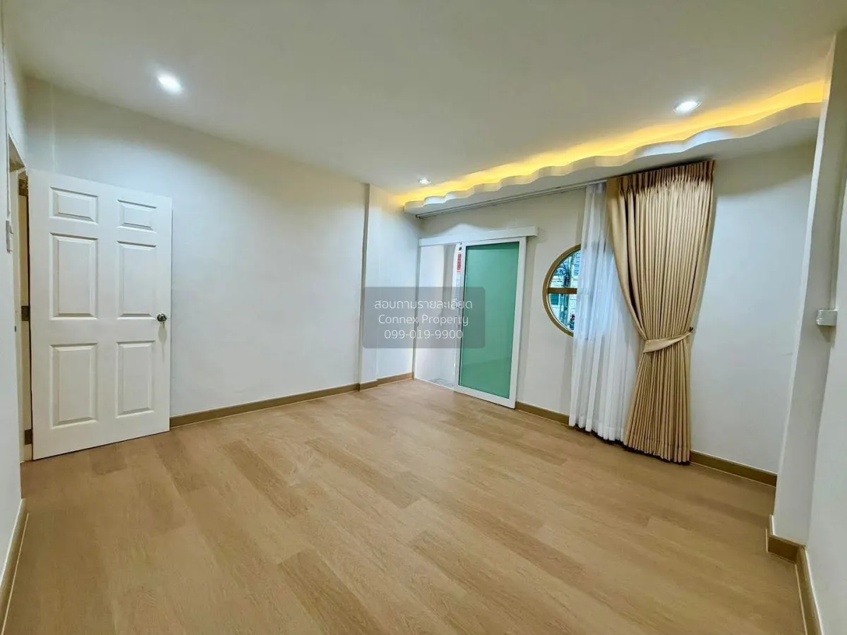 ขายทาวน์เฮ้าส์/ทาวน์โฮม  บ้านศรีเพชร เพชรเกษม 106 รีโนเวทใหม่ หนอ