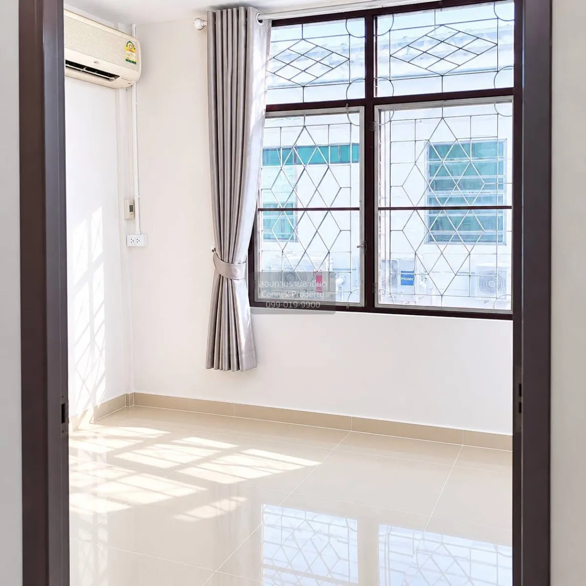 ขายทาวน์เฮ้าส์/ทาวน์โฮม  บ้าน อยู่เจริญ ลาดพร้าว 101 รีโนเวทใหม่ 