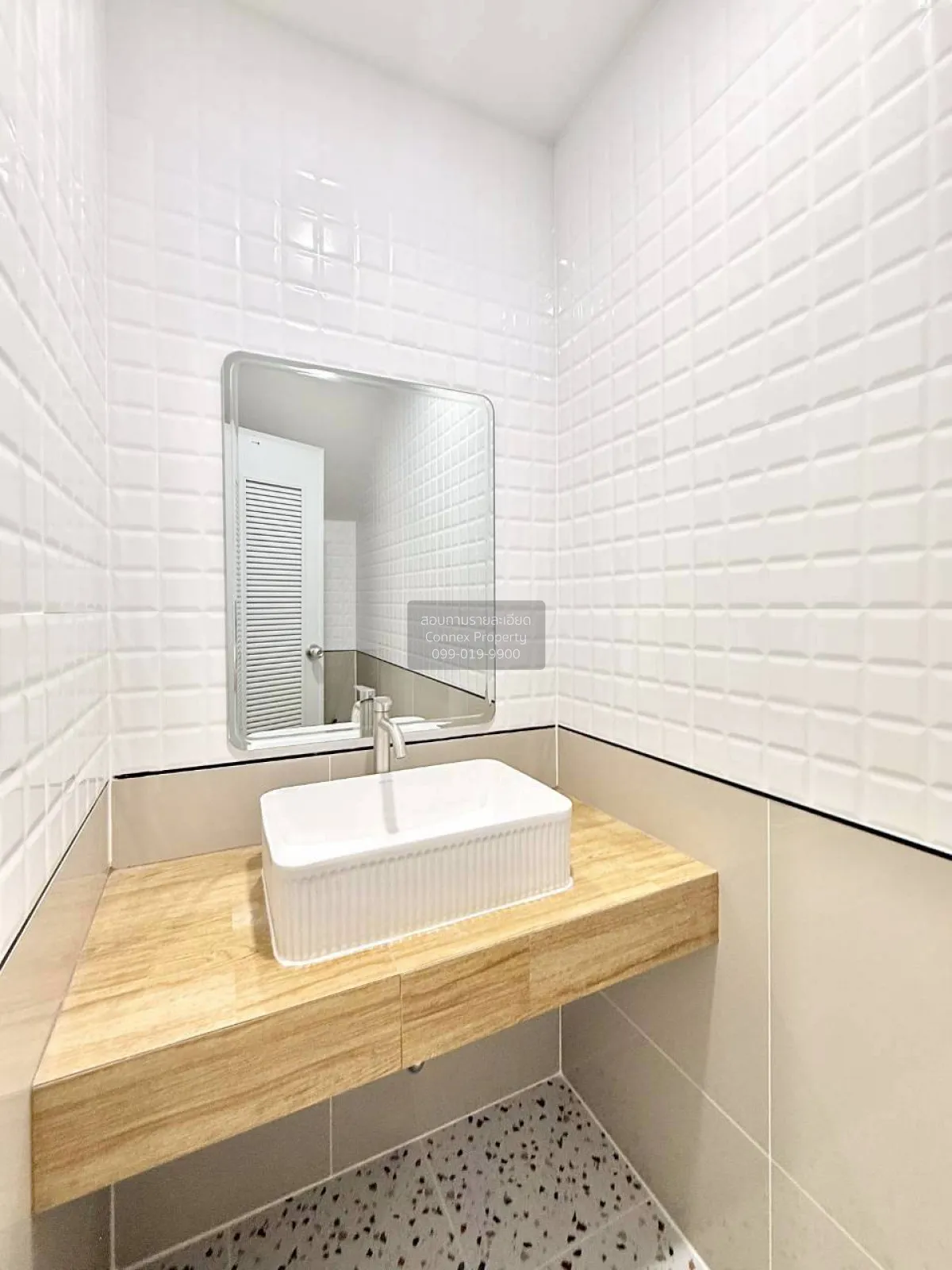For Sale Townhouse/Townhome  , Somboonsab Village , newly renovat