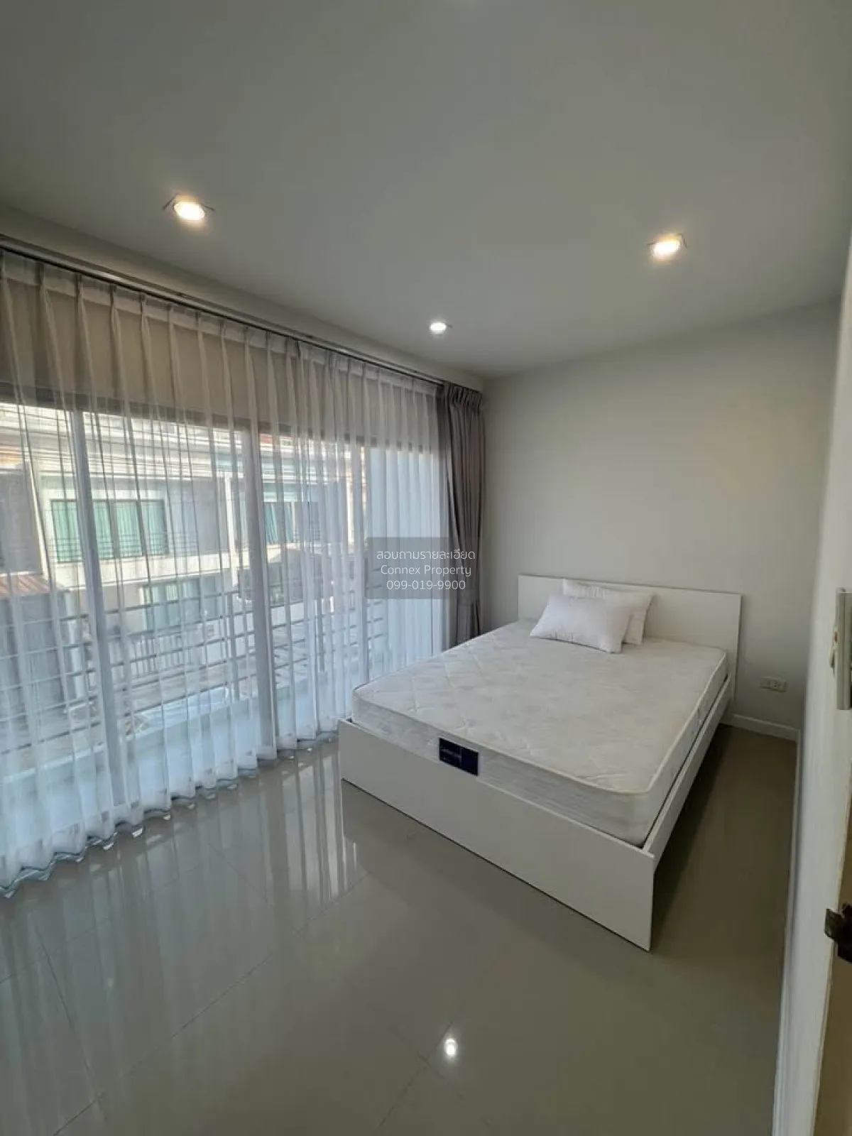 For Rent Townhouse/Townhome  , Renaissance Pattaya , Na Chom Thia