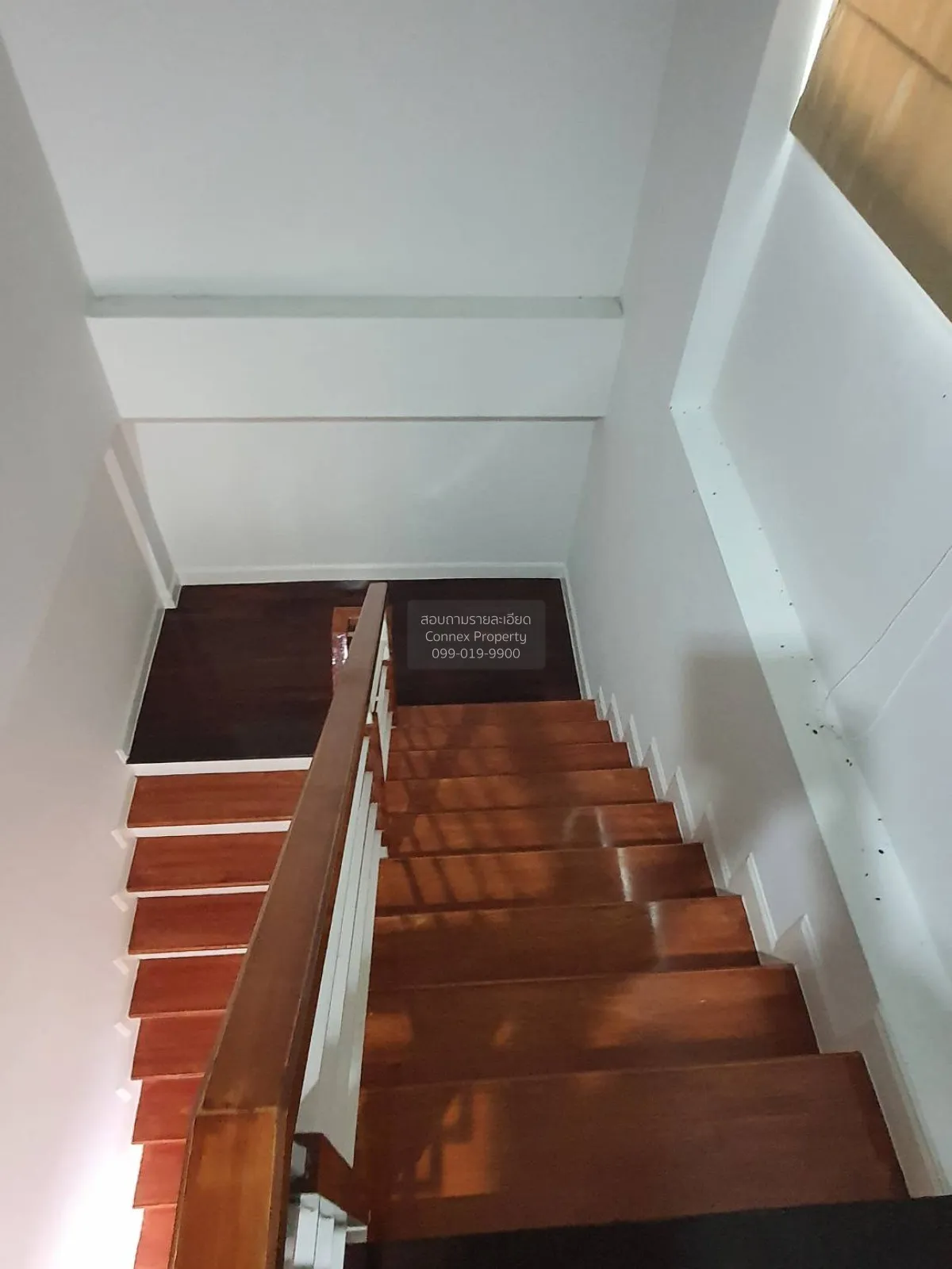 For Sale House , Nonsri Flora Sai 3 - Wongwaen , corner unit , Sa