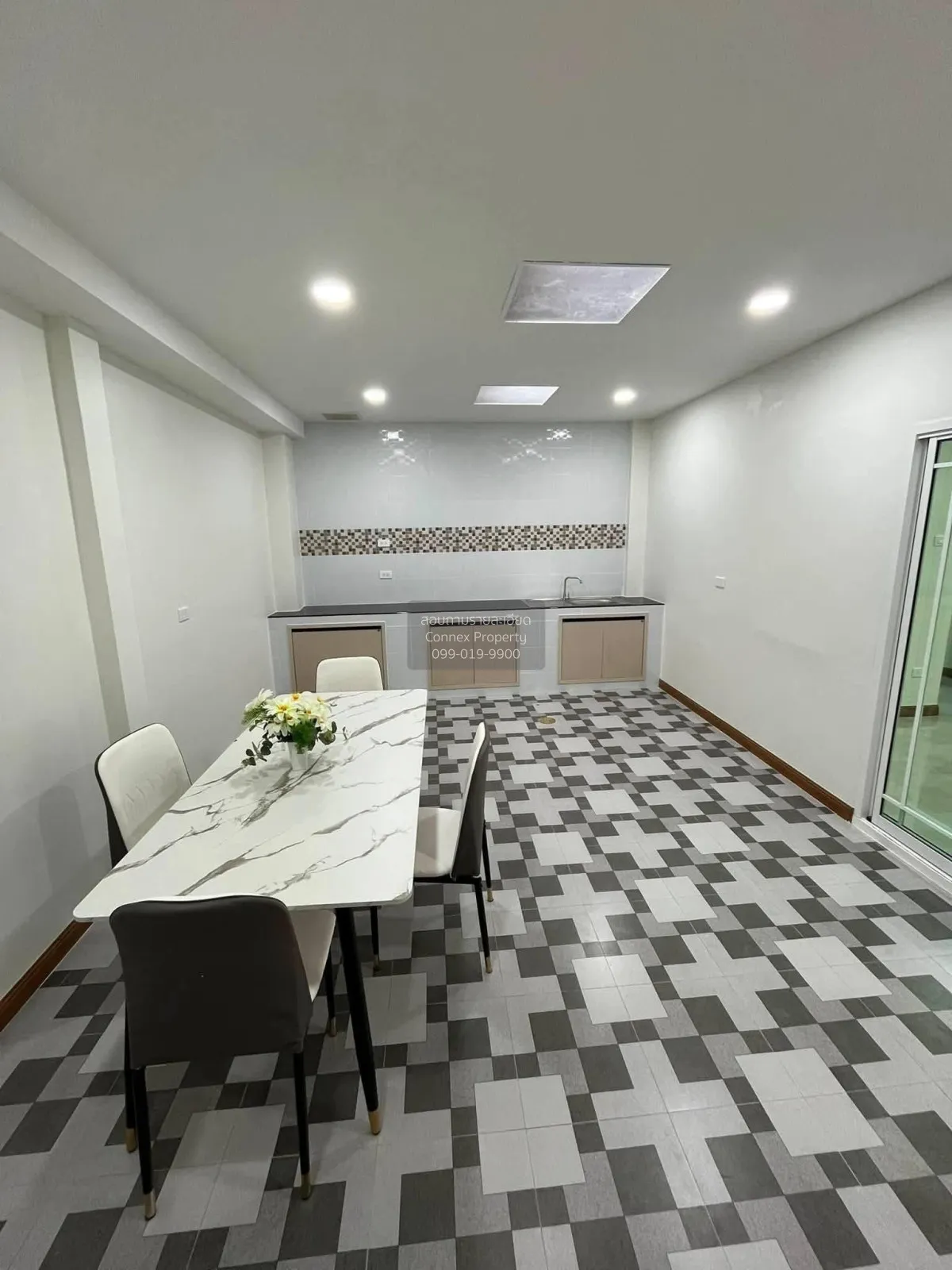 For Sale Townhouse/Townhome  , Buathong Thani Park Ville 3 , Laha