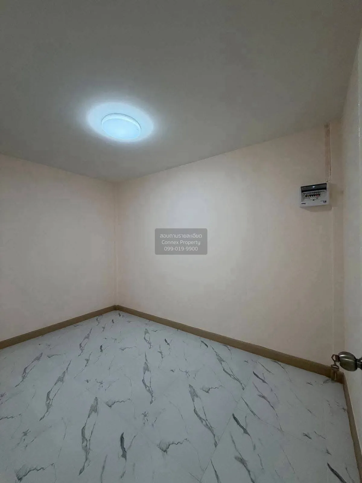 For Sale Townhouse/Townhome  , The Emerald Park 2 , newly renovat