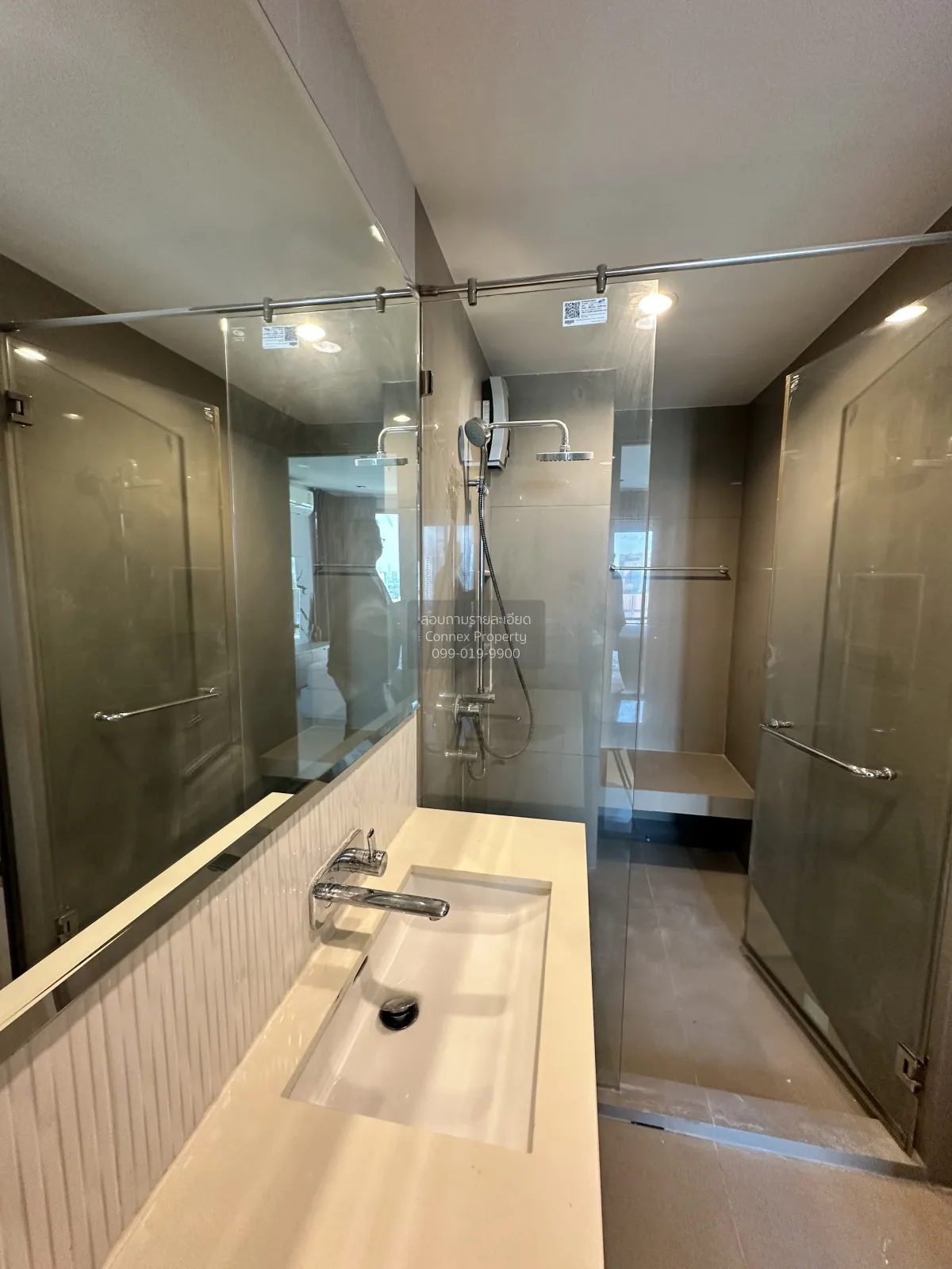 FOR RENT condo , RHYTHM Sukhumvit 42 , BTS-Ekkamai , Phra Khanong