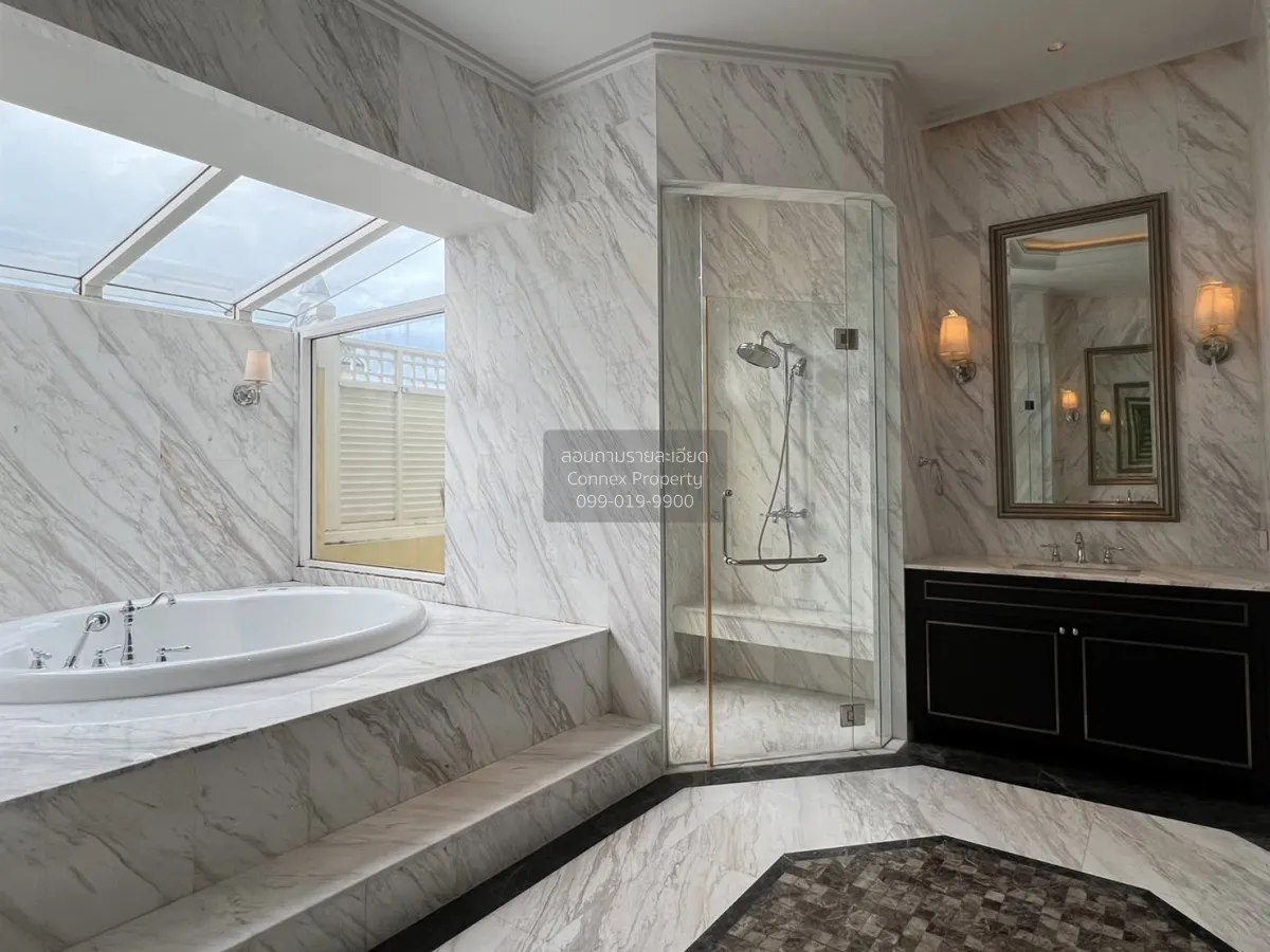 For Sale House , The Royal Residence , Chorakhe Bua , Lat Phrao ,