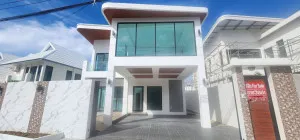 ขายบ้าน  หมู่บ้านสุริยพรเพลส ฉลอง เมืองภูเก็ต ภูเก็ต CX-181664