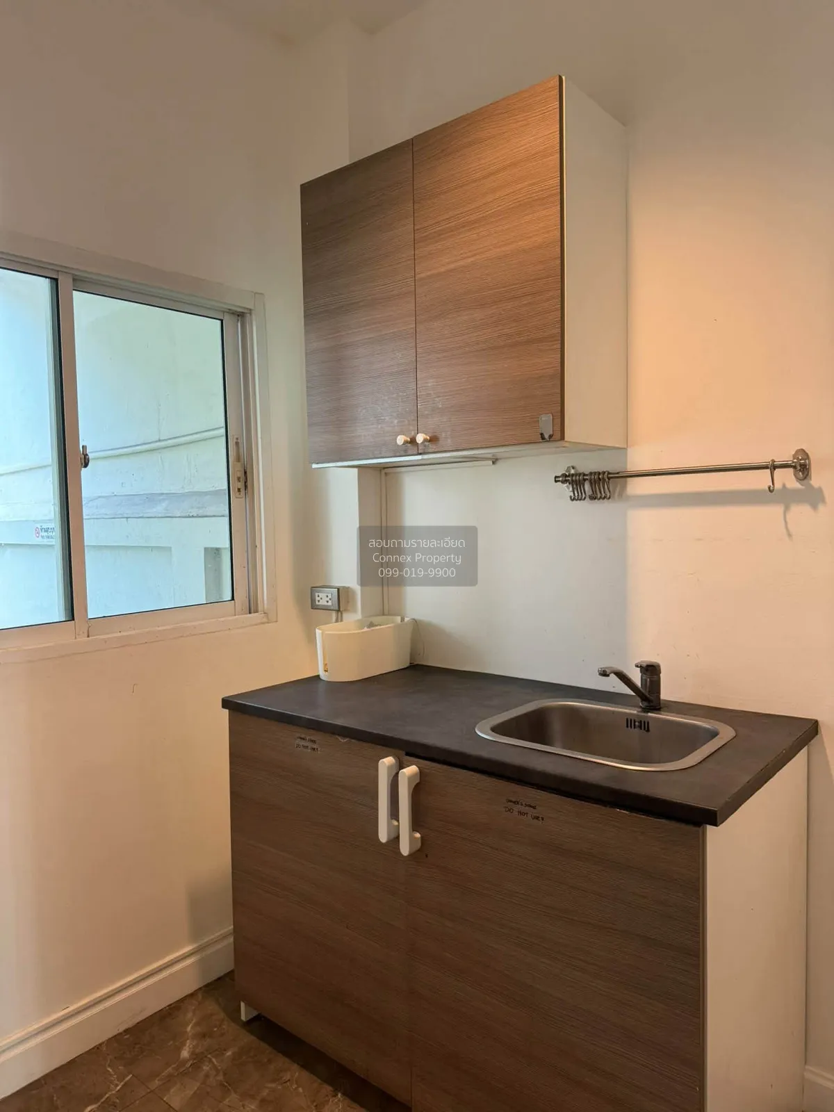 For Rent Townhouse/Townhome  , Grand De Ville Srinakarin , Nong B