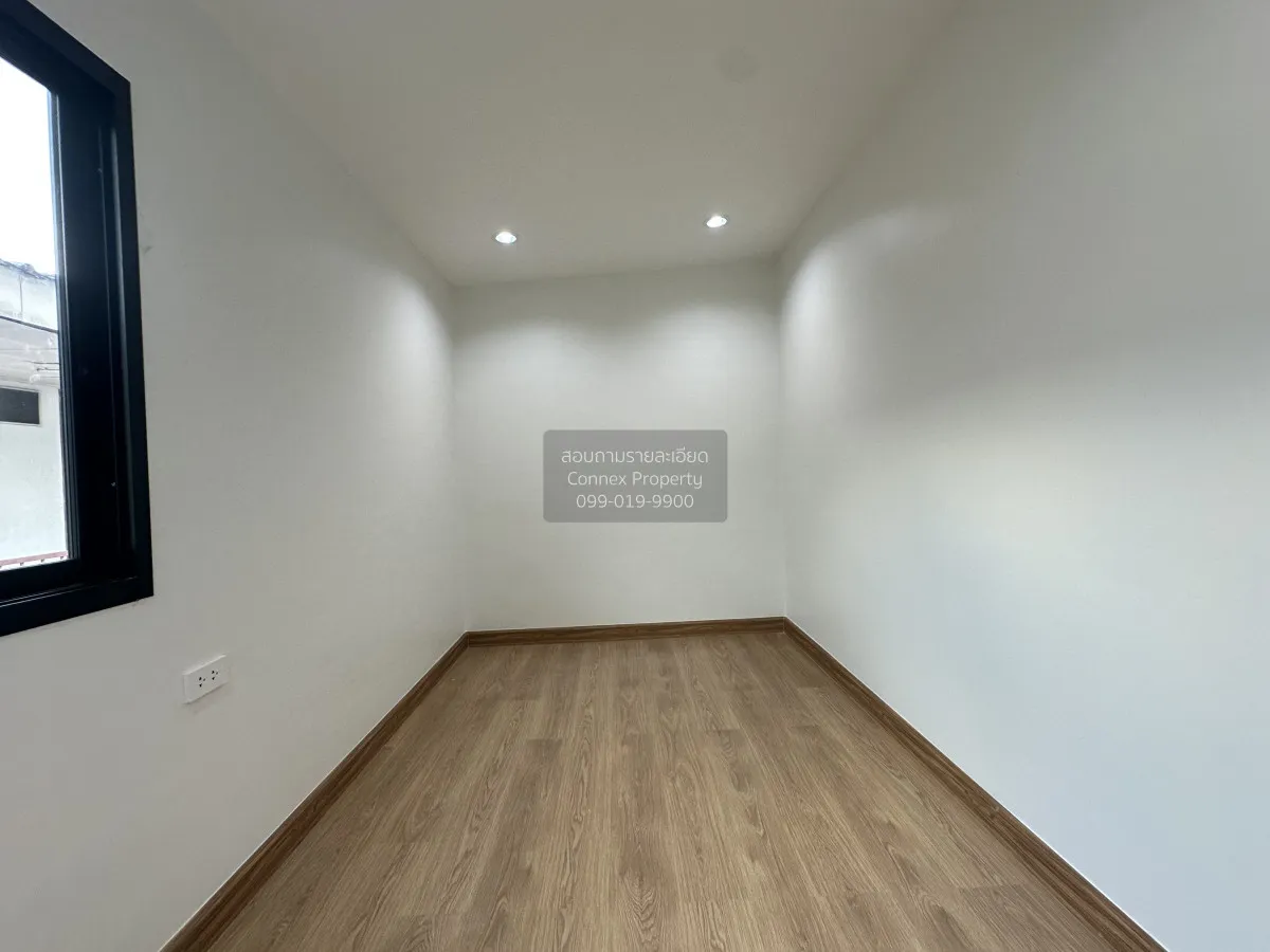 For Sale House , Sangsit Niwet Chokchai 4 , newly renovated , Lat