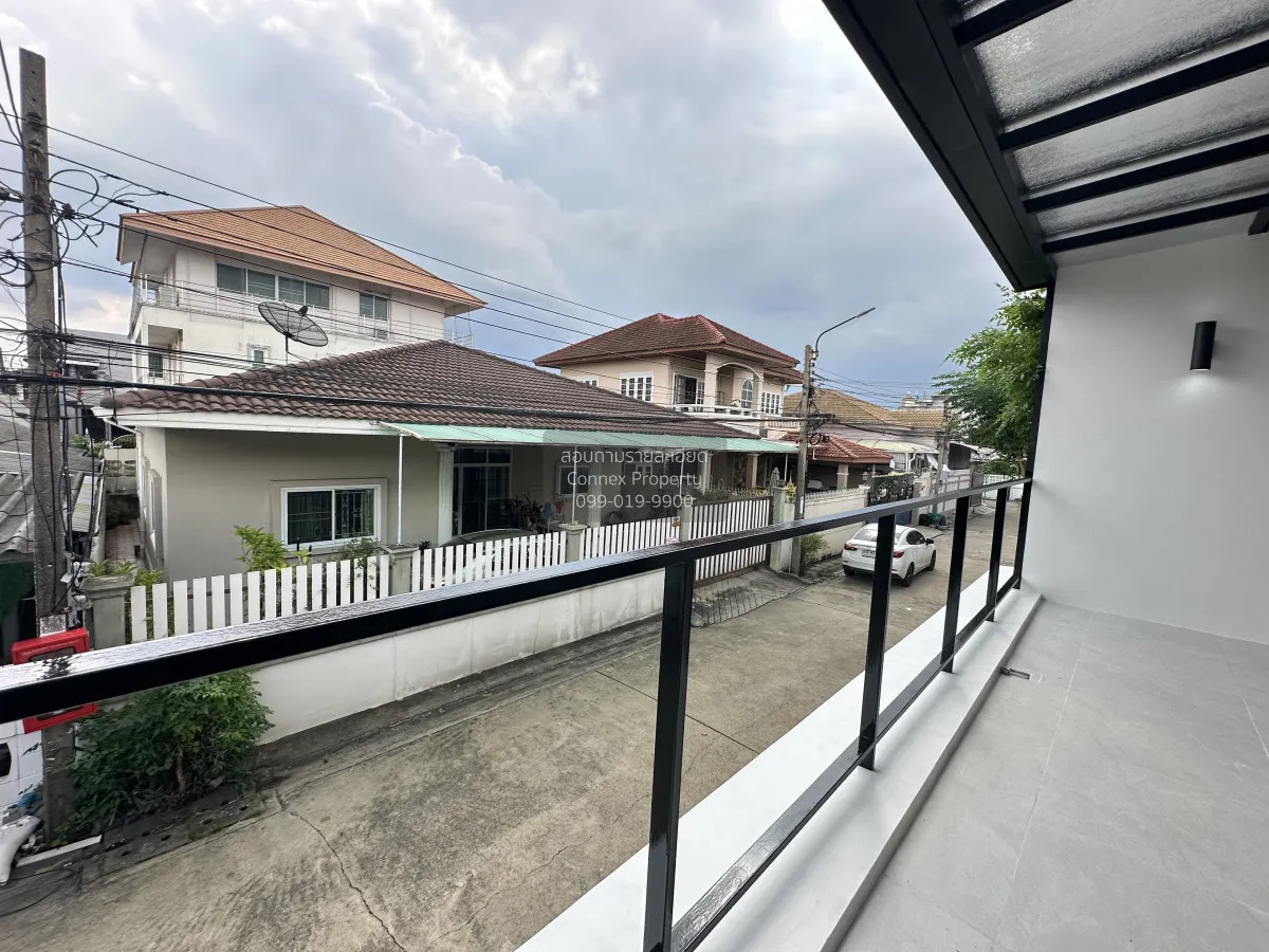 For Sale House , Sangsit Niwet Chokchai 4 , newly renovated , Lat