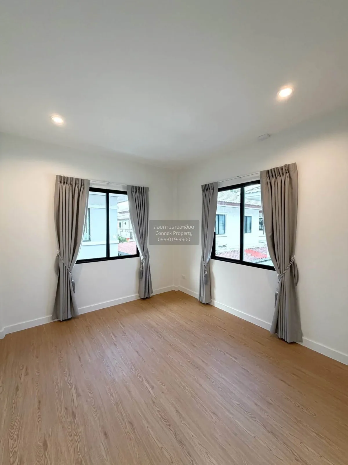For Sale House , Baan Fah Piyarom Premier Park Rangsit - Lumlukka