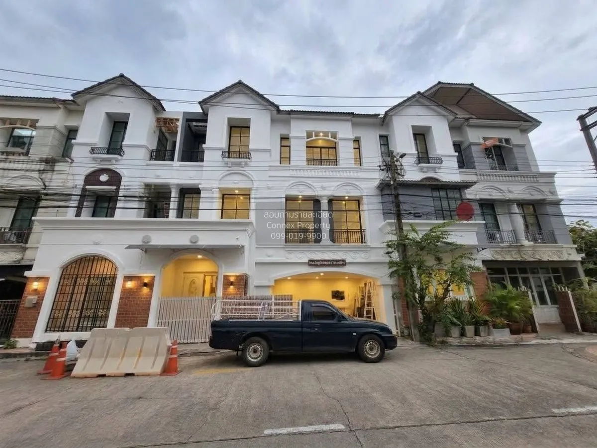 For Rent Townhouse/Townhome  , Baan Klang Muang Ladprao - Yothin  1