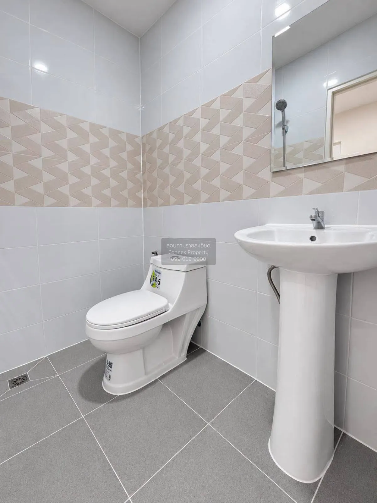 For Sale Townhouse/Townhome  , Baan Tawan Ngam , newly renovated 