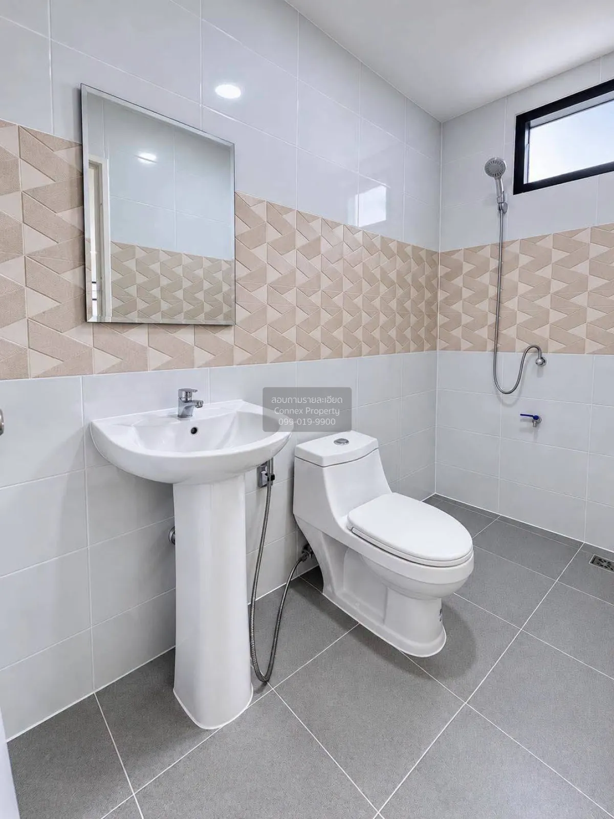 For Sale Townhouse/Townhome  , Baan Tawan Ngam , newly renovated 