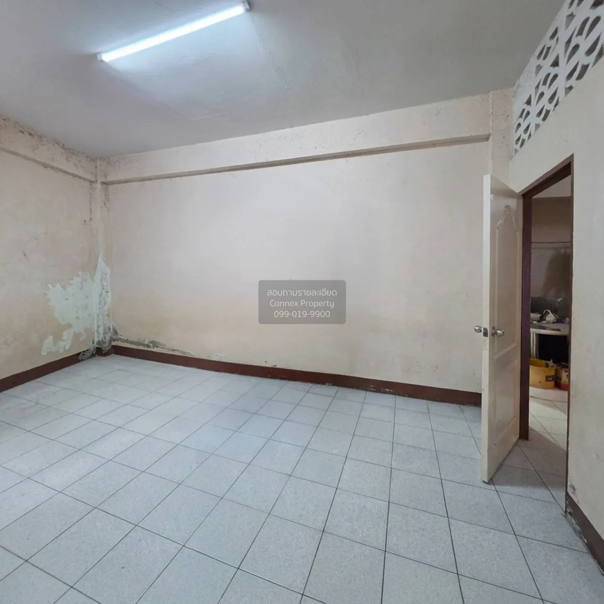 For Sale Single-story townhouse for sale, Soi 6, Koh Sirey , Tala