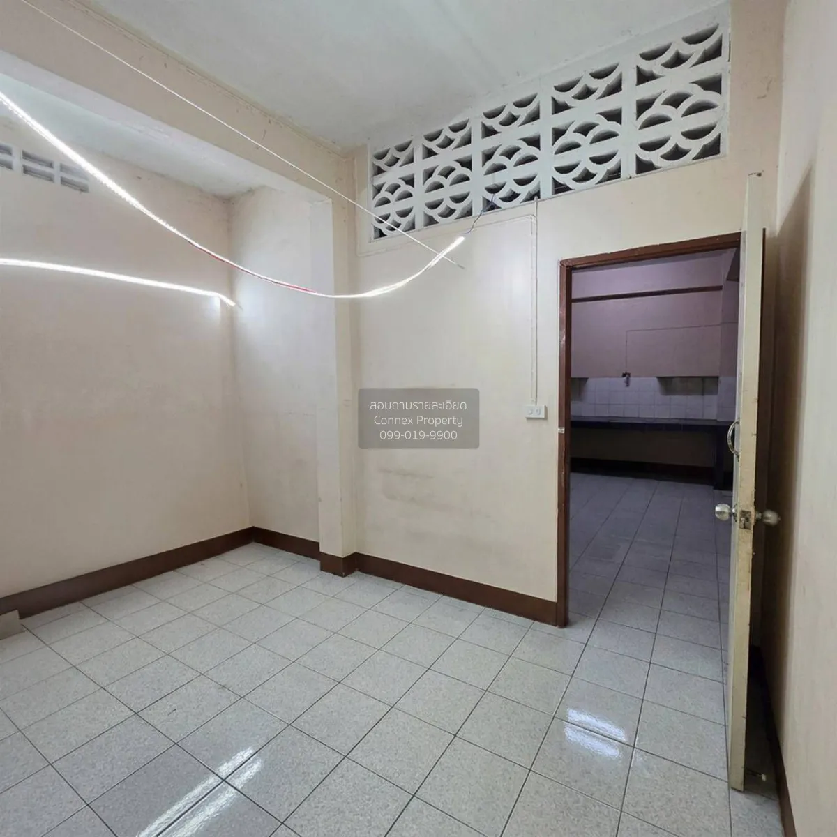 For Sale Single-story townhouse for sale, Soi 6, Koh Sirey , Tala