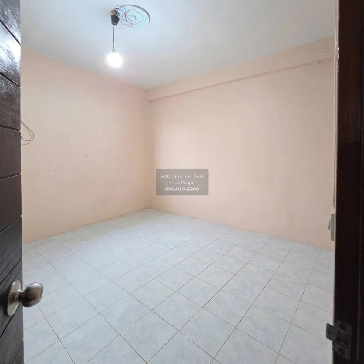 For Sale Single-story townhouse for sale, Soi 6, Koh Sirey , Tala