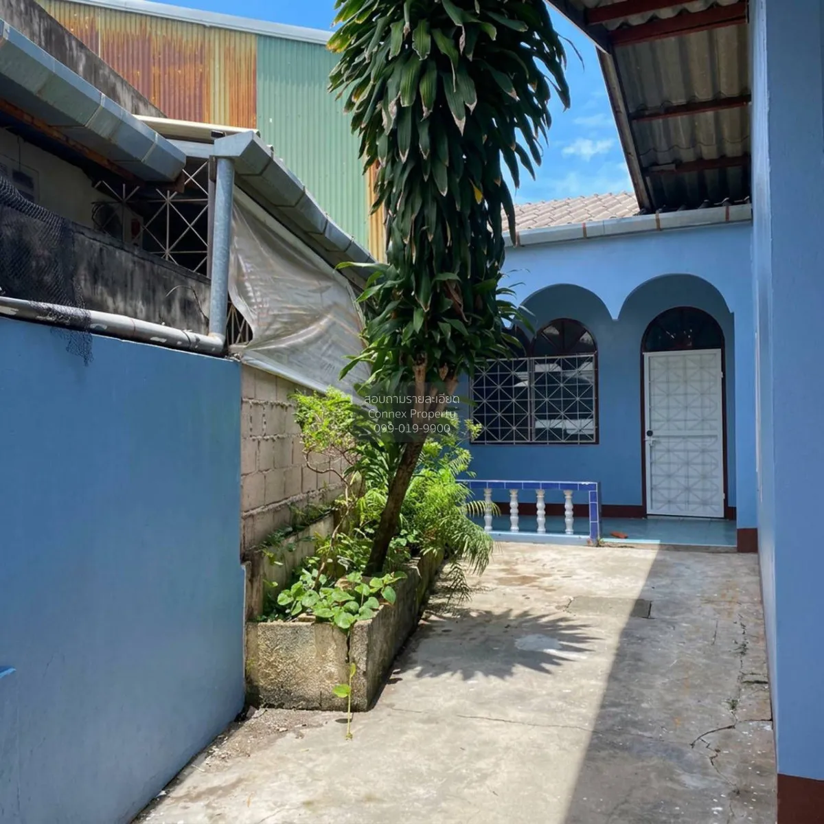 For Sale Single-story townhouse for sale, Soi 6, Koh Sirey , Tala