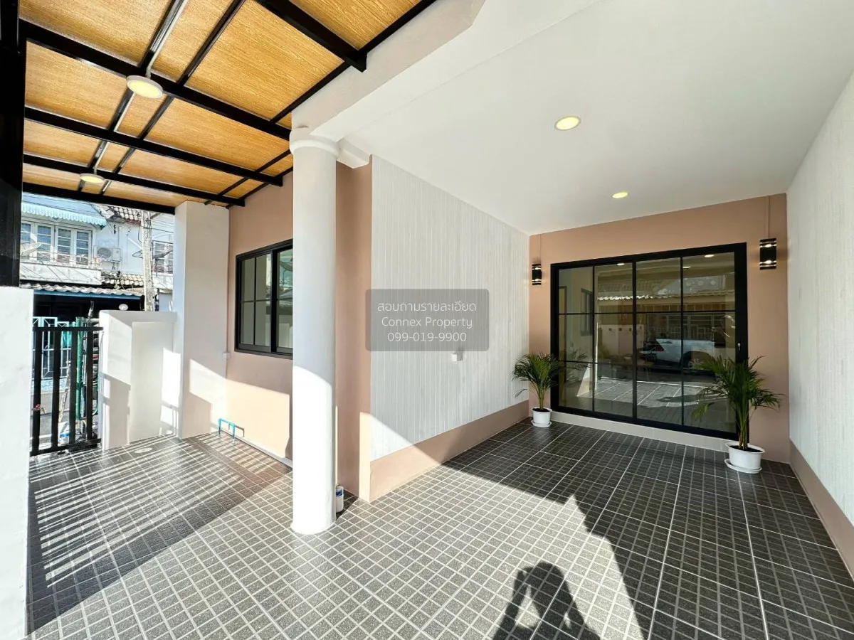 For Sale Townhouse/Townhome  , Baan Rom Ngao Mai , newly renovate 2