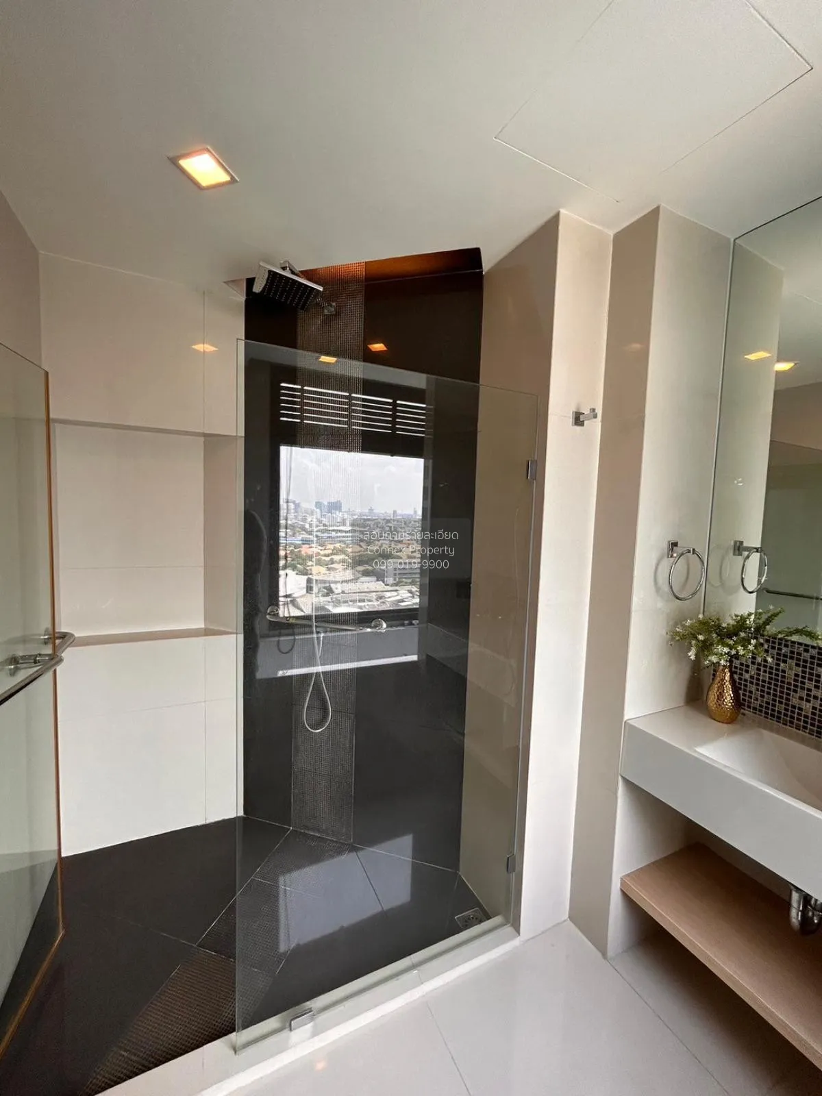 FOR RENT condo , RHYTHM Sukhumvit 44/1 , BTS-Phra Khanong , Phra 