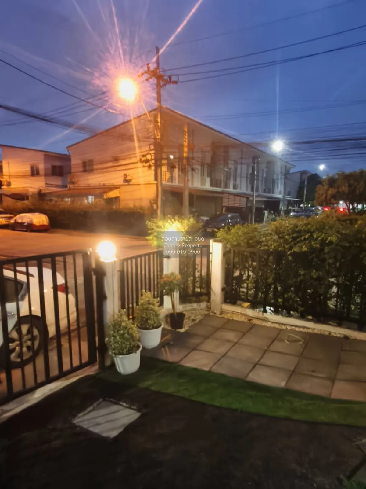 For Sale Townhouse/Townhome  , Casa City Donmuang , corner unit ,