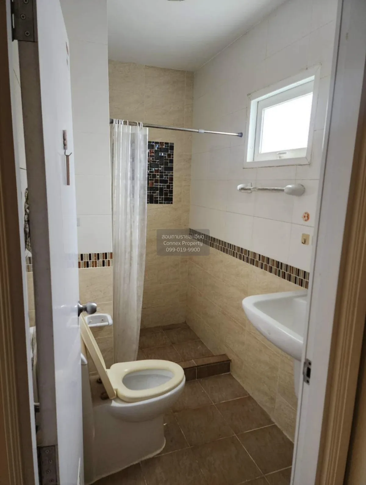 For Sale Townhouse/Townhome  , Gusto Phaholyothin - Ramintra , An