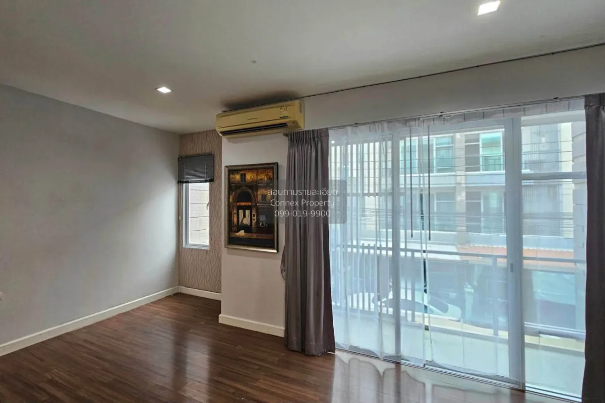 For Rent Townhouse/Townhome  , Town Avenue Srinakarin , MRT-Si Nu