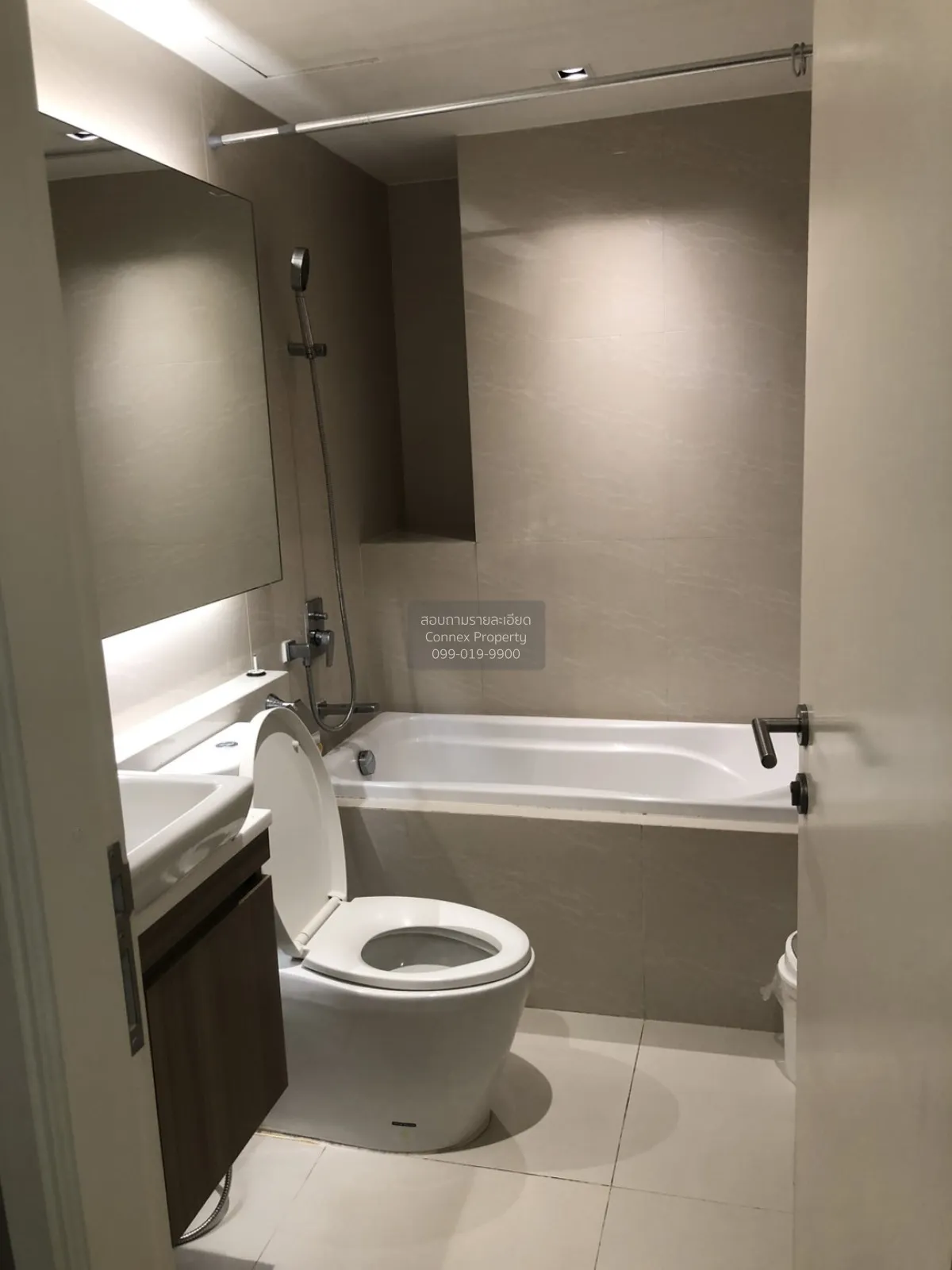 ขายคอนโด  วีธารา สุขุมวิท 36 BTS-ทองหล่อ พระโขนง เขต คลองเตย กรุง