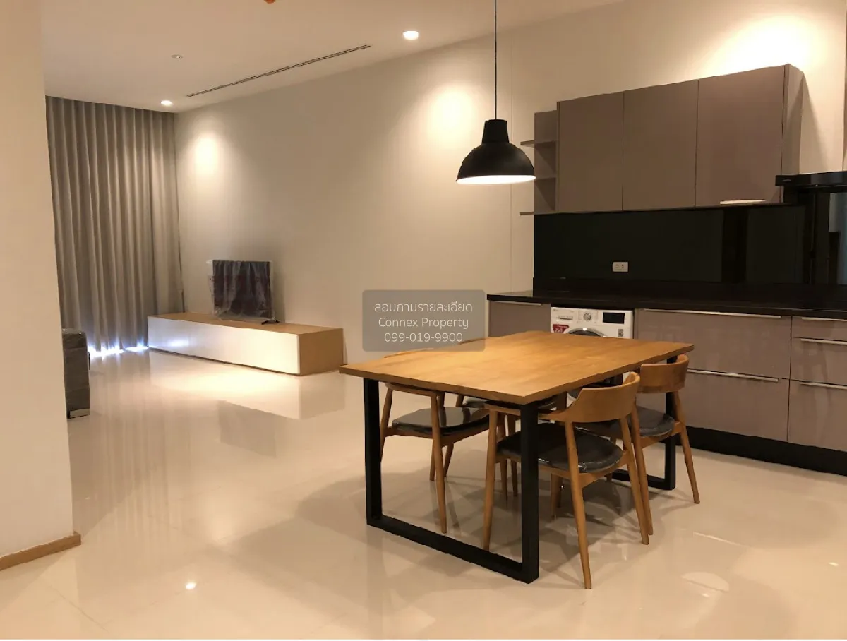 For Rent Condo , Vana Residence Sukhumvit 26 , corner unit , wide 1