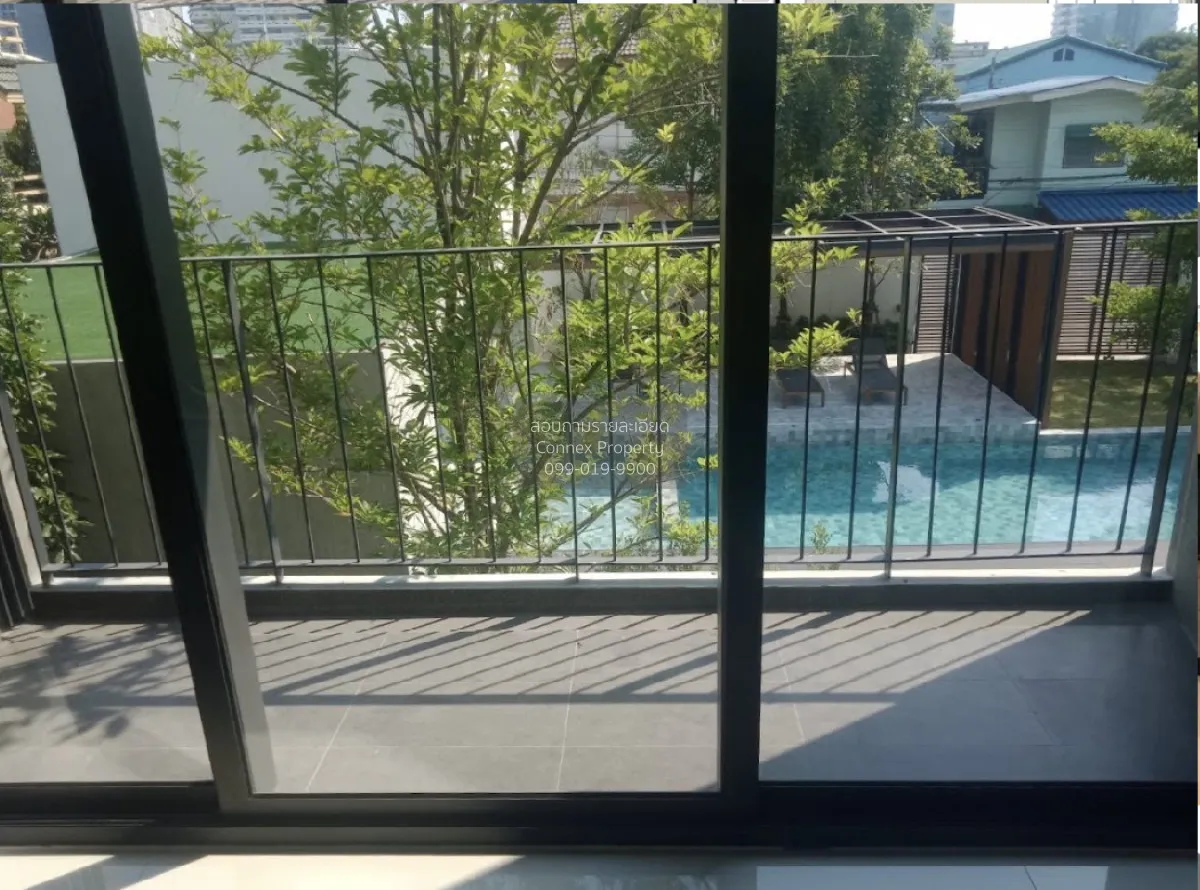 For Rent Condo , Vana Residence Sukhumvit 26 , corner unit , wide