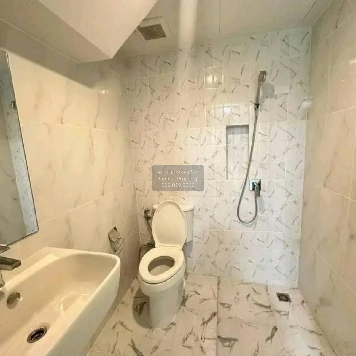 For Rent Townhouse/Townhome  , Baan Klang Muang Ramintra 83 Stati