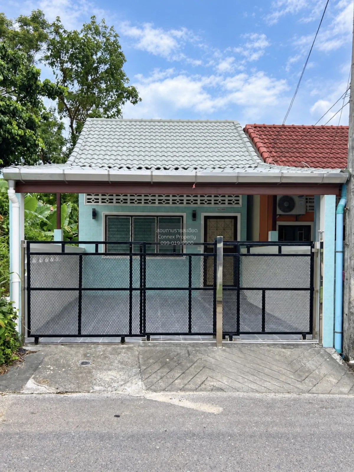 For Sale Single-Storey House in Kuku 2 Bedrooms 1 Bathroom , wide 1