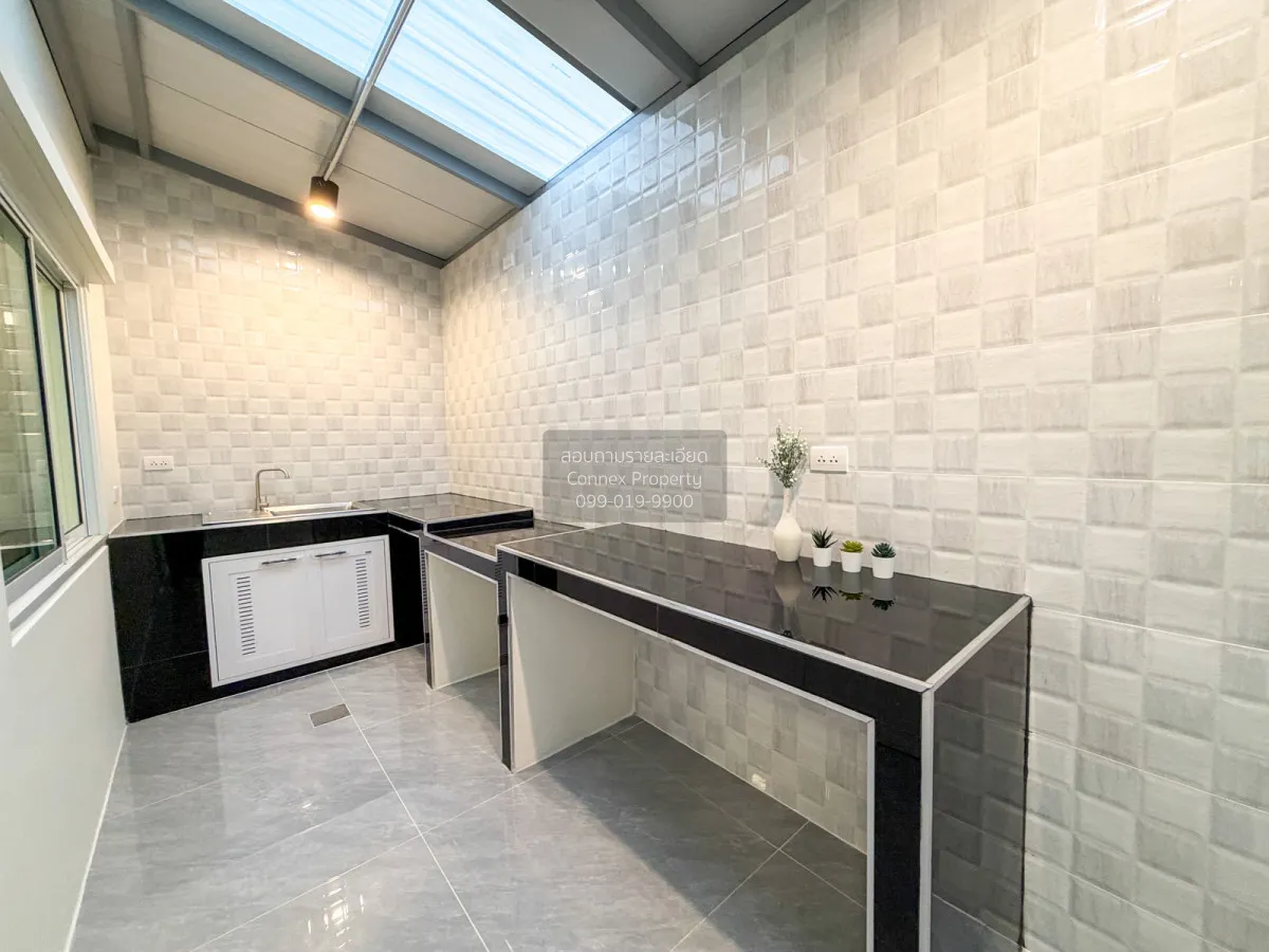 For Sale Townhouse/Townhome  , Golden Avenue Chaengwattana - Tiwa