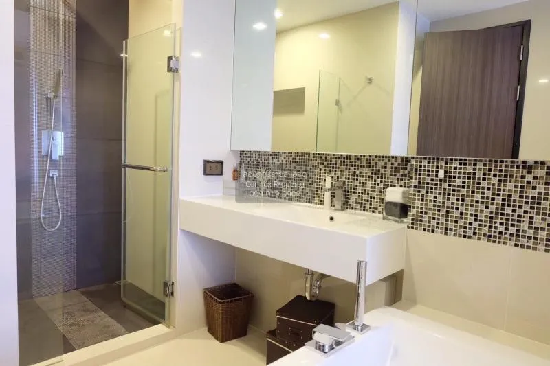 FOR RENT condo , RHYTHM Sukhumvit 44/1 , BTS-Phra Khanong , Phra 