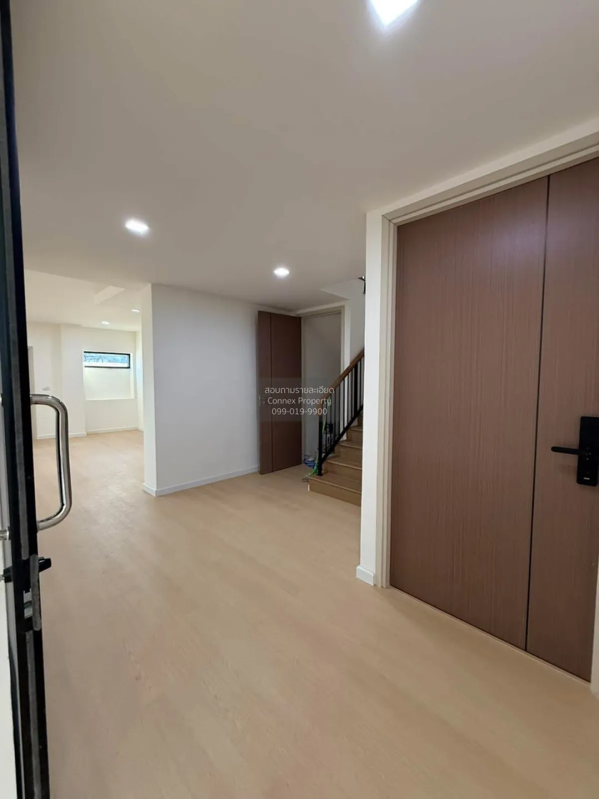 ขายตึกสำนักงาน ทาวน์โฮม รีเจ้นท์ รัชดา  (ซอยสหการประมูล) วังทองหล