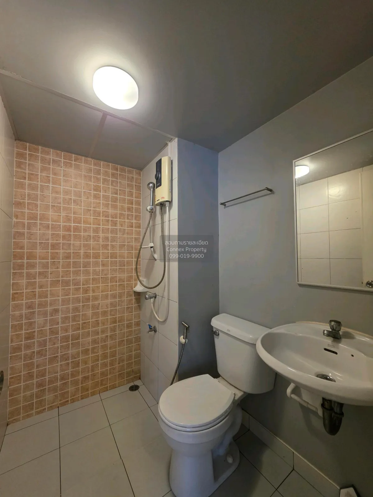 For Sale Condo , Lumpini CondoTown Romklao - Suvarnabhumi , Khlon 4