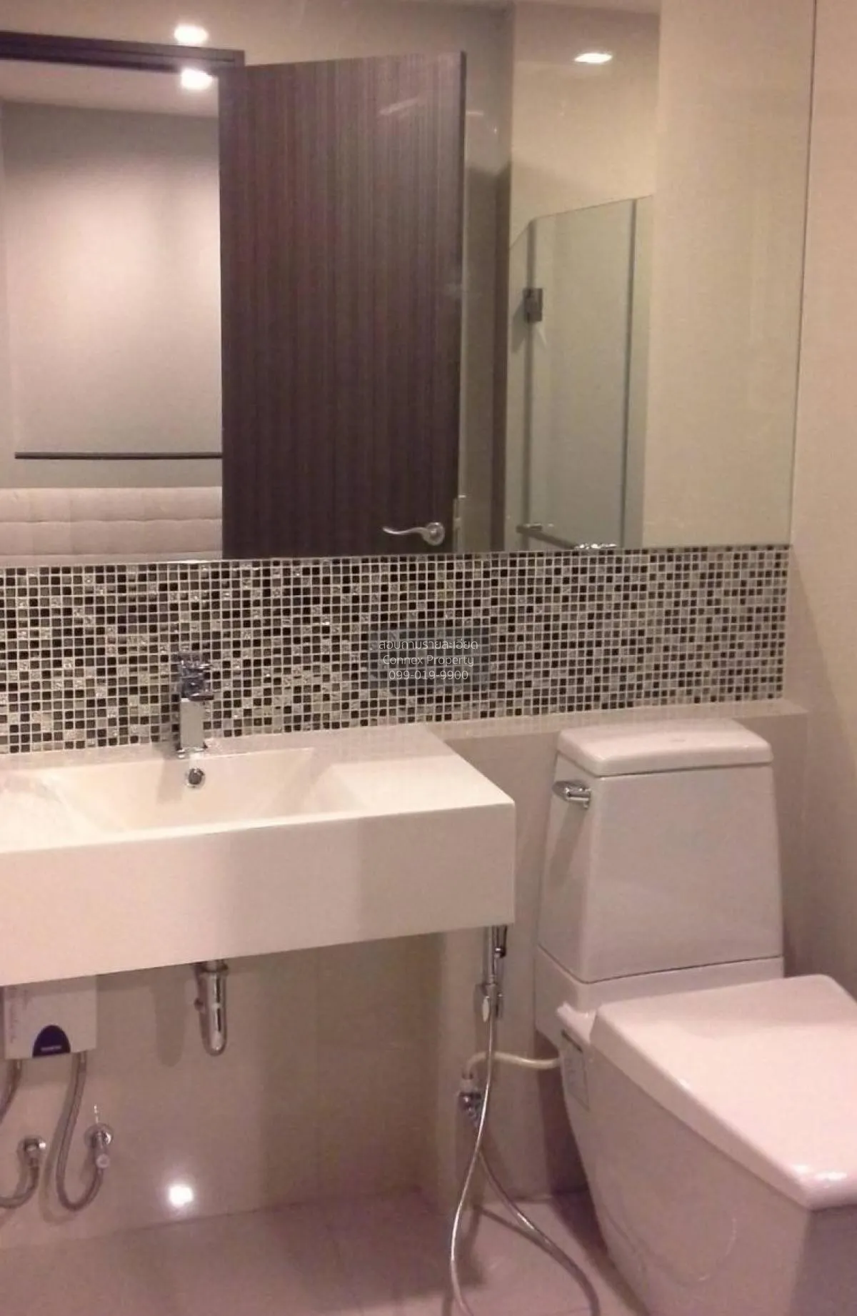 FOR RENT condo , RHYTHM Sukhumvit 44/1 , BTS-Phra Khanong , Phra 