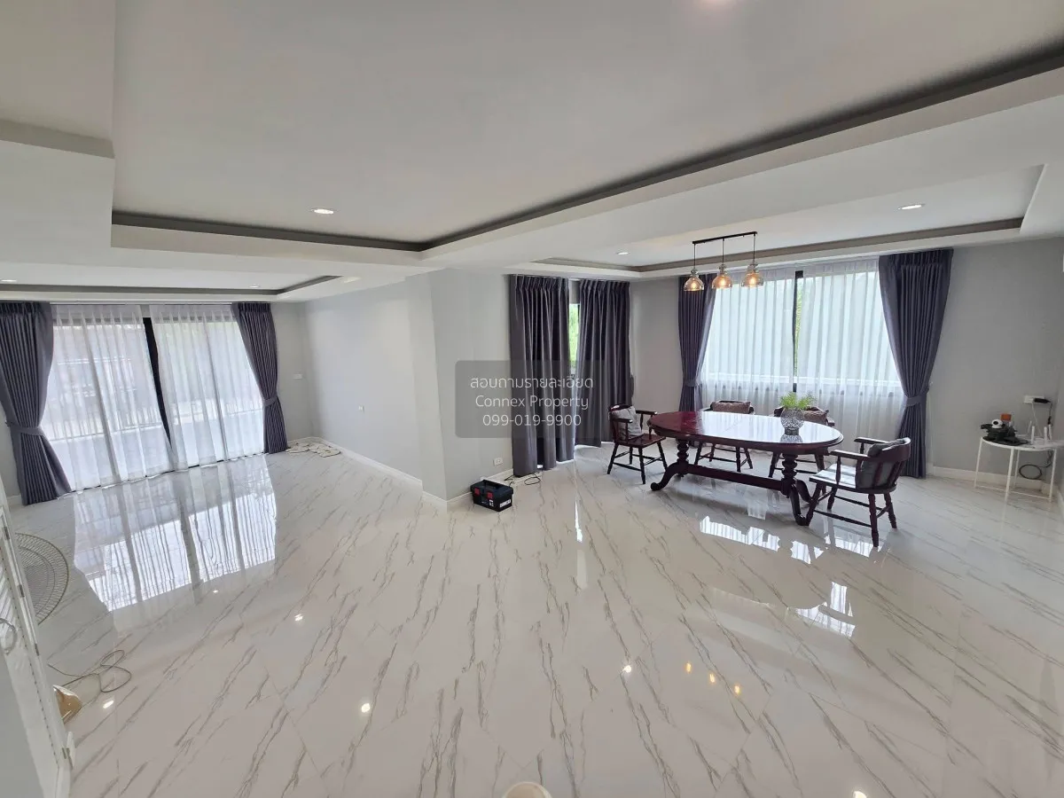 For Sale Townhome, near BTS Bang Chak , corner unit , newly renov 3