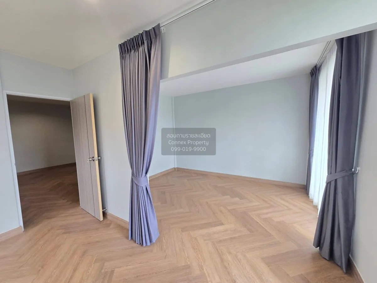 For Sale Townhome, near BTS Bang Chak , corner unit , newly renov