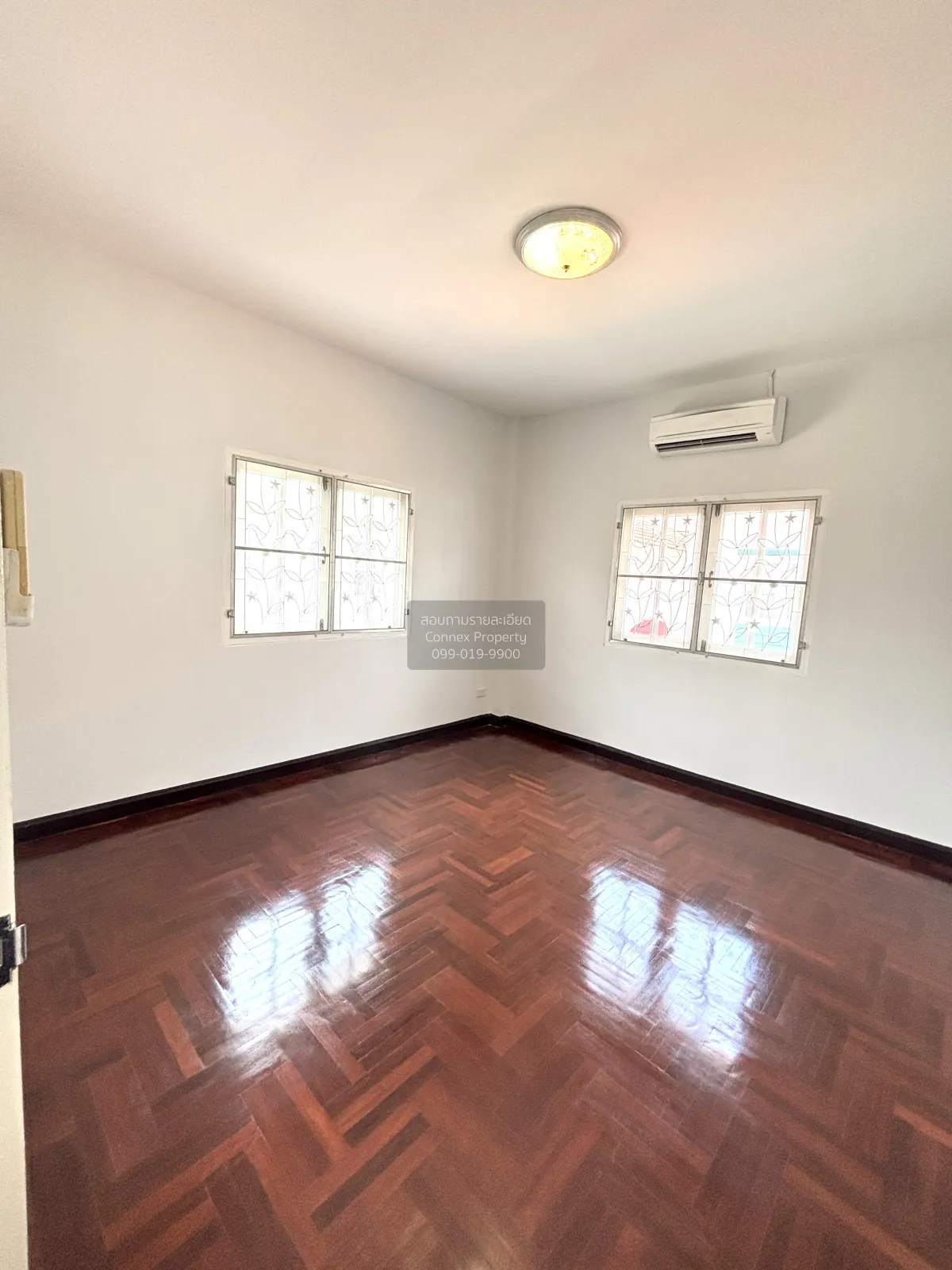 For Sale House , Baan Burirom Ramintra-Safari , corner unit , Sam