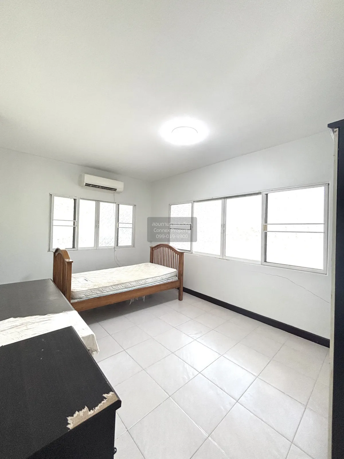 For Sale House , Baan Burirom Ramintra-Safari , corner unit , Sam